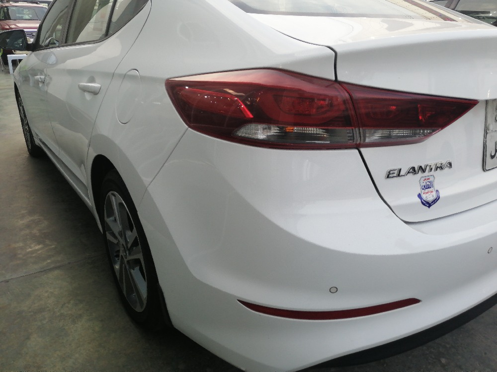 هیوندای ئەلەنترا